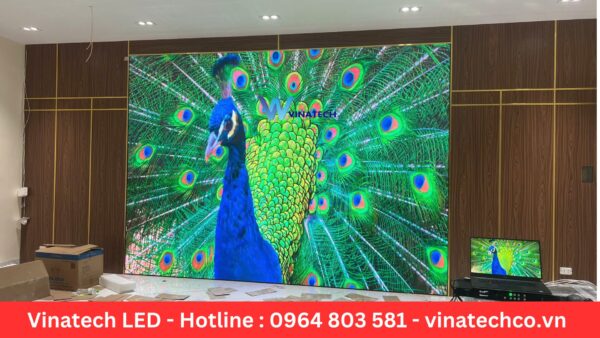 Lắp đặt màn hình LED P2.5 cho trường Chính Trị Hải Phòng
